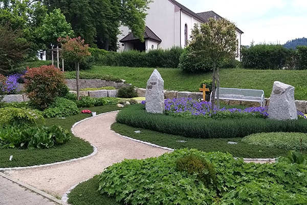 Grabpflege